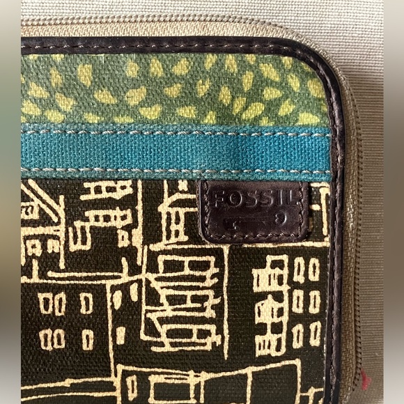 Fossil Key-Per Wallet Wristlet City Print Zipper Pouch Coated Canvas & Leather - Picture 6 of 9